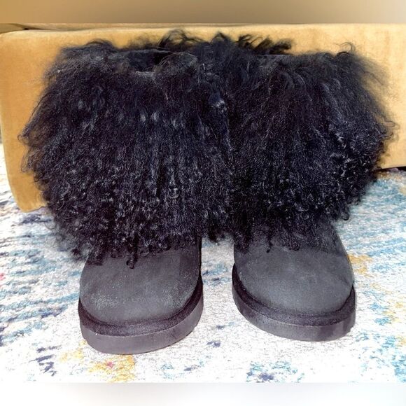 UGG Short Boots Authentic Mongolian Sheepskin Black 7 - Picture 2 of 8